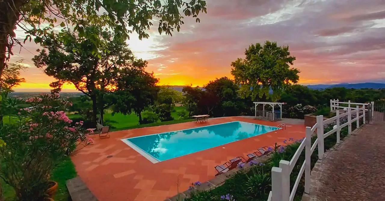 לונאטו Villa Bagnole B&B - Holiday Apartments מראה חיצוני תמונה